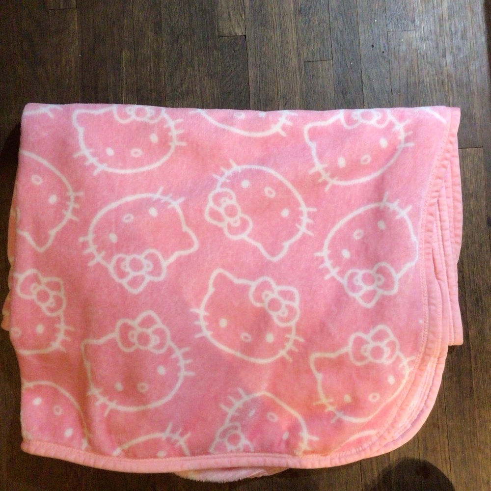 Hello Kitty Pink Patterned Plush Kids Throw Blanket